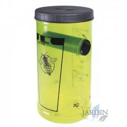 Outdoor wasp trap