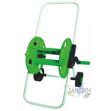 Carrello avvolgitubo per irrigazione. Può avvolgere fino a 45 m di tubo da 1/2".