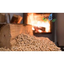 15 Kg de granulés de bois 100% naturels pour le chauffage. Utilisation pratique, pratique et efficace