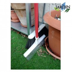 BÜRSTE zum Bürsten von KUNSTGRAS und TEPPICHEN. Griff von 129,5 cm. Bürste von 30,5 cm