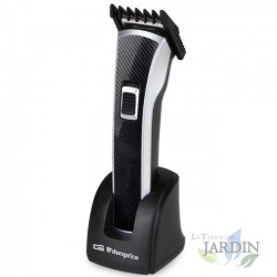 Rechargeable electric hair clipper. Waterproof. 5 cutting positions. Removable head and blades.