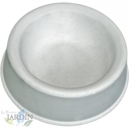 Hundefutter- und Tränkebecken aus Beton Modell S. Fassungsvermögen 0,75 Liter. 21 x 7 cm hoch.