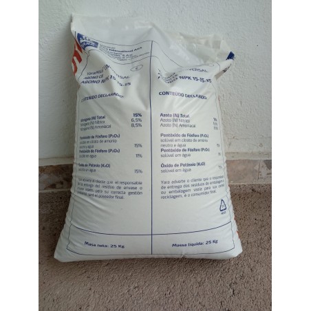 Abono fertilizante Nitrofoska Triple 15, 1 Kg