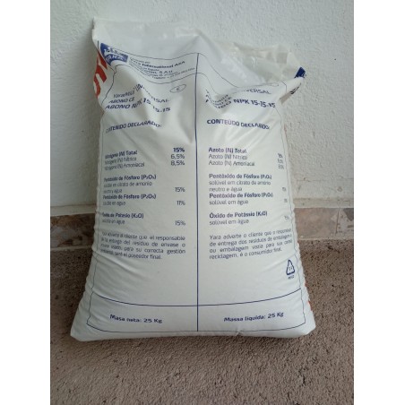 Abono fertilizante Nitrofoska Triple 15, 40 Kg