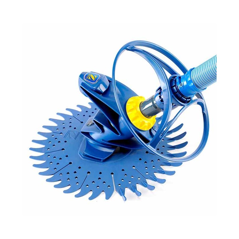 Automatic pool cleaner ideal for small pools