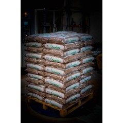  600 Kg 100% natural wood pellet for heating.  40 bags of 15 kg