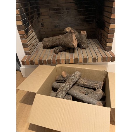 15 kg de azinheira. Lenha ideal para lareiras, caldeiras, salamandras e lareiras de longa duração em geral. Lenha seca e de poda