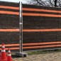 Sichtschutznetz, 1,90 x 50 m, Farbe schwarz/orange, 90 g. Zur Abgrenzung und Begrenzung von Arbeitsbereichen. Sichtschutznetz, 1,90 x 50 m, Farbe schwarz/orange, 90 g. Zur Abgrenzung und Begrenzung von Arbeitsbereichen.