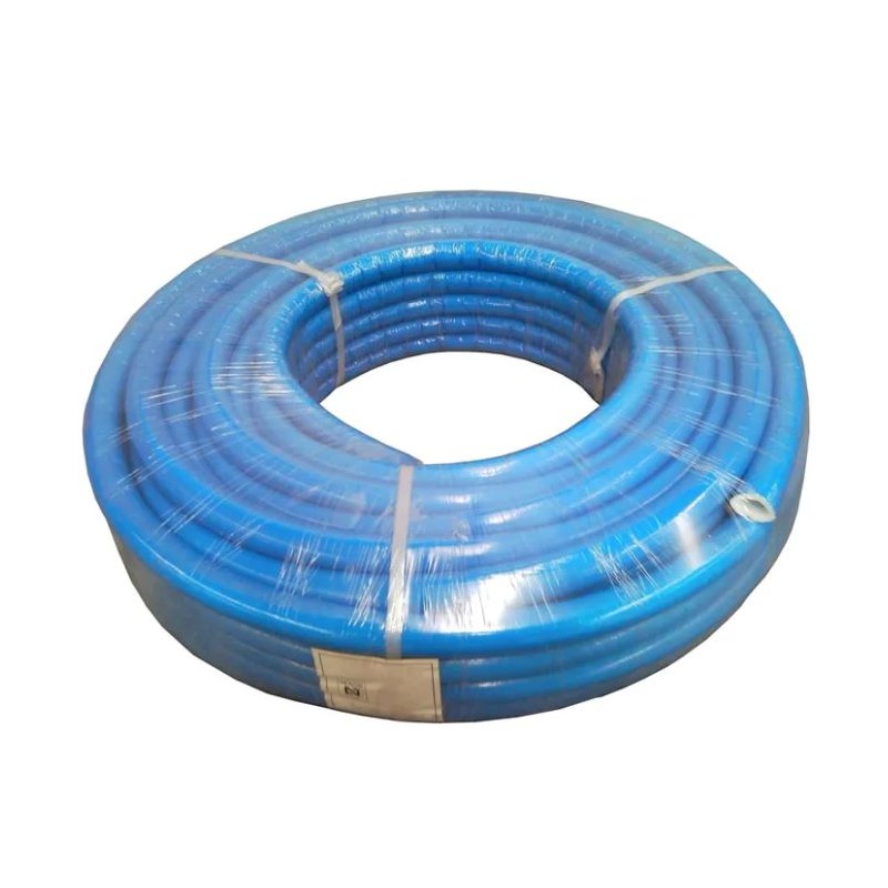 16 mm blaues Mehrschicht-Sanitärrohr mit Isolierung. 50-Meter-Rolle. 2 mm dick. Druck 10 bar. Hitzebeständig bis 95 °C.