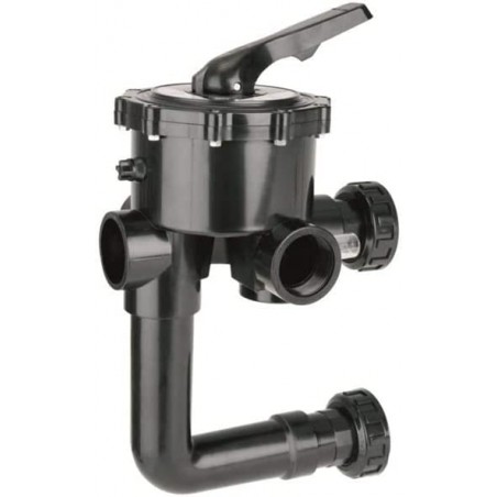 Valvola selettrice a vite da 2 1/2" con collegamento al filtro e ad altre tubazioni provenienti dalla piscina. Opzione 3.