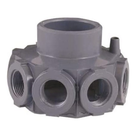 Testa di raccolta a 8 bracci. Realizzata in PVC, diametro interno 50 e diametro esterno 63. Attacco da 1".