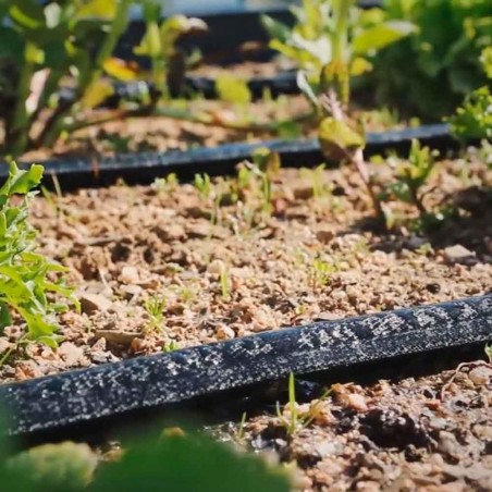 Fita de exsudato para irrigação por gotejamento de 16 mm. Tubo poroso de 25 metros.