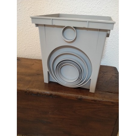 Siphon trap, 30x30 cm single-block drainage trap, without cover. Recommended for drains.
