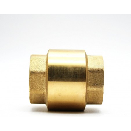 Válvula de retenção de latão de 3/4". Impede o refluxo de água para os canos de irrigação.