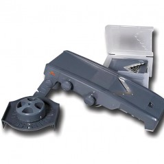 V-cut mandolin with 5 blades and juicer included, Gray color, Measures 34.29 x 15.49 x 12.7 cm