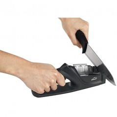 Dual Knife Sharpener, made of black plastic, Measures 21.5x4.5x9 cm