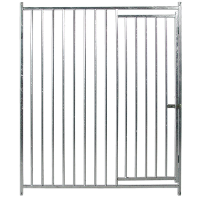 Façade de box avec porte pour chien et barres de séparation de 8 cm