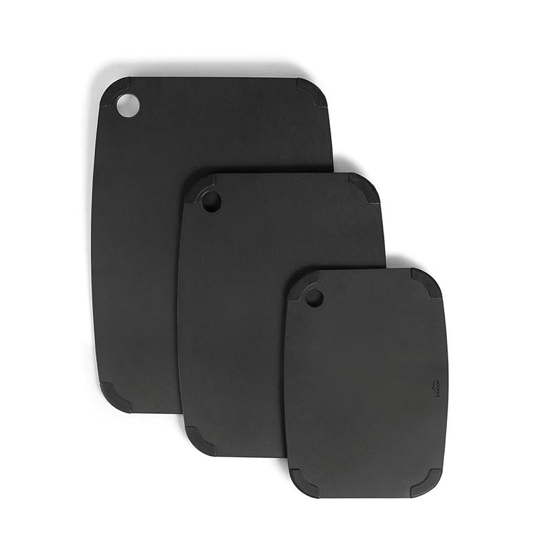 Tábua de corte com fibra de madeira + silicone, Cor preta, Medidas 37x27,5 cm Tábua de corte com fibra de madeira + silicone, Cor preta, Medidas 37x27,5 cm