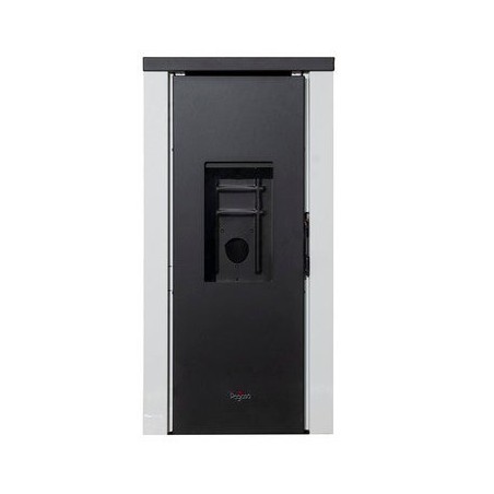 Pegaso Vera 7.7 KW pellet stove. Superior efficiency and design with a heated surface, Black
