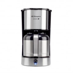  Filterkaffeemaschine von Orbegozo.  Kapazität 1 L. Geeignet für 10-12 Tassen.  Leistung 800W.