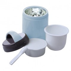 Thulos food thermos with 1.4 litre capacity. Maintains temperature for up to 6 hours.