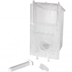 Plastic feeder