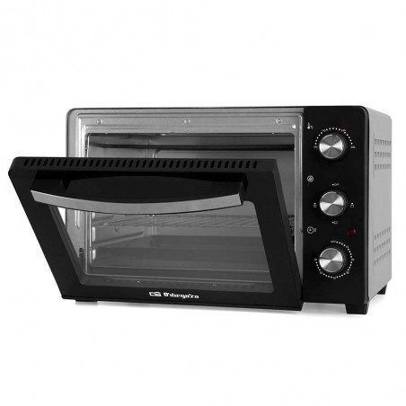 Forno elétrico Orbegozo HO300 de 30 litros. Potência: 1.500 W. Seletor de temperatura: 100 - 230 °C.