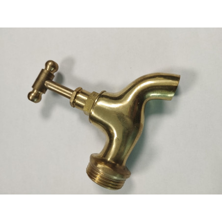 Torneira externa com conexão roscada para mangueira de 3/4''