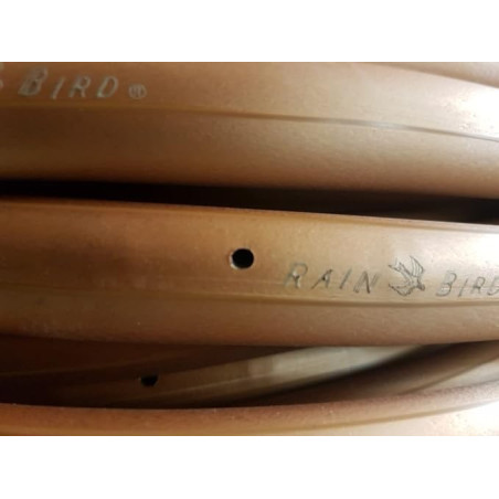 Tuyau d'irrigation goutte-à-goutte Rain Bird XFS 16 mm avec goutteurs auto-compensateurs tous les 33 cm, 100 mètres
