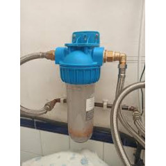 Set di 2 Contenitore per Filtro da 10'' | Raccordo in ottone rinforzato | Pressione massima 6 bar | Sedimenti | Polifosfati