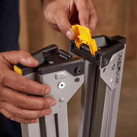 Stanley 2-Pack Folding Metal Sawhorses | Open: 73.6 x 42.4 x 85.5 cm | Folded: 10.5 x 9.6 x 79.4 cm