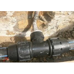 Pack 4 Te Polietileno 25mm x 3/4'' hembra para Tuberia de polietileno 25 mm | Accesorio PE Aenor | Te riego y fontaneria