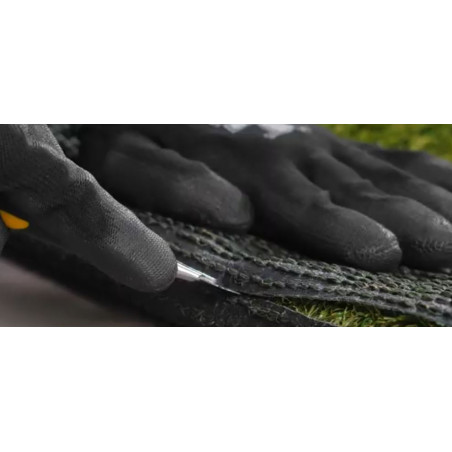 Spezialschneider zum Schneiden von Kunstrasen | 18 mm Edelstahlschneider | Inkl. 10 Ersatzklingen