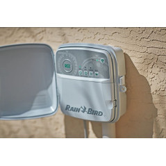 Rain Bird RC2 8-Zone Outdoor Wi-Fi Irrigation Controller + 8 100HV 24V 1" Solenoid Valves | Automatic Garden Irrigation