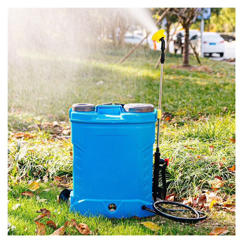 Pulvérisateur Électrique de Jardin avec 3 Buses et 5M de Tuyau, USB Rechargeable, Protection des Plantes et Lavage de Voiture - Jardin Pulvérisateur Électrique de Jardin avec 3 Buses et 5M de Tuyau, USB Rechargeable, Protection des Plantes et Lavage de Voiture - Jardin