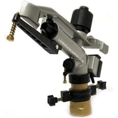 Irrigatore agricolo 1 1/4'' Jolly in metallo. Angolo di irrigazione regolabile. Portata da 17 a 29 m. Irrigatore a impulso