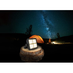 Faretto solare a LED a luce neutra da 15 W con ricarica USB e doppia intensità | Illuminazione esterna autonoma IP44