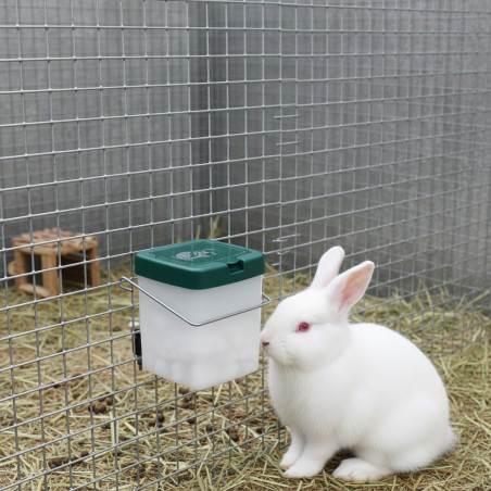 Bebedero de tetina para conejos con botella de 0.5L