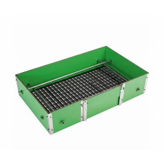 Caixa de transporte para cães 102x63x25 cm. Feita com materiais antissépticos, duráveis e confortáveis.