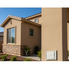 Tür für Wasserzähler aus grauem Polypropylen, hohe Beständigkeit. Zur Wandmontage mit Rahmen. Maße: 35×45 cm