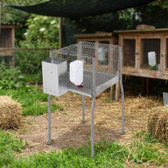 Rabbit cage with legs