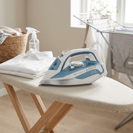 Plancha de vapor profesional 2600W cerámica celeste, eficiente y suave con las prendas