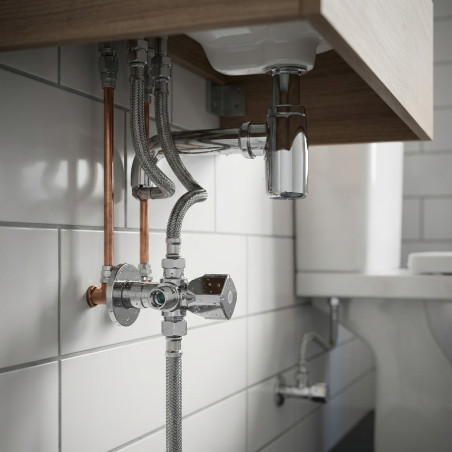 Válvula de corte dupla com válvula antirretorno 1/2" x 3/8" x 3/8" | Saída dupla para instalações sanitárias e hidráulicas