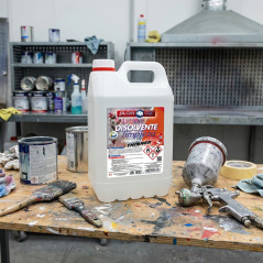 Solvente detergente, utilizzato nella pulizia degli attrezzi utilizzati negli impianti di verniciatura o verniciatura 5 litri