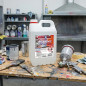 Solvant de nettoyage 5 litres, utilisé pour nettoyer les outils utilisés dans les systèmes de peinture ou de vernissage