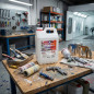 Solvant de nettoyage 5 litres, utilisé pour nettoyer les outils utilisés dans les systèmes de peinture ou de vernissage