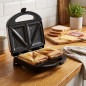 Appareil à sandwichs électrique Lacor 750 W pour tranches triangulaires | Noir, revêtement antiadhésif, 25 x 25 x 11 cm