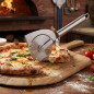 Rotella taglia pizza con lama terminale, acciaio inox, 24x15 cm | Rotella taglia pizza professionale Lacor Rotella taglia pizza con lama terminale, acciaio inox, 24x15 cm | Rotella taglia pizza professionale Lacor