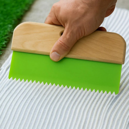 Spatule pour gazon artificiel | Truelle pour une application uniforme de la colle | Manche en bois | Empêche la formation de gru