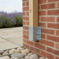 Square metallic wall anchor 7 x 7 cm, 15 cm base, ideal for garden